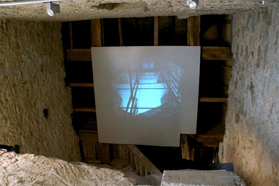 contre plongée en lumière expo au Turlet