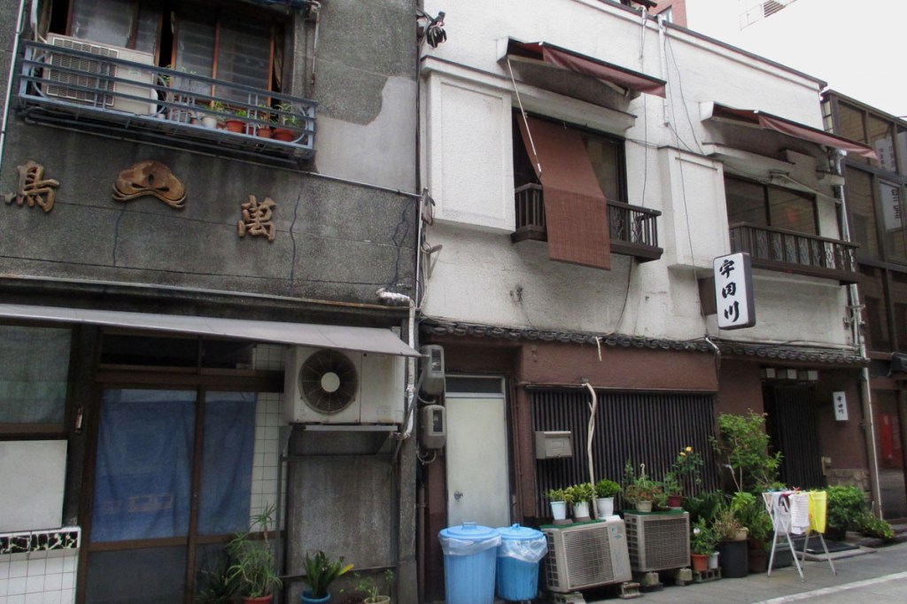 ruelle à tokyo